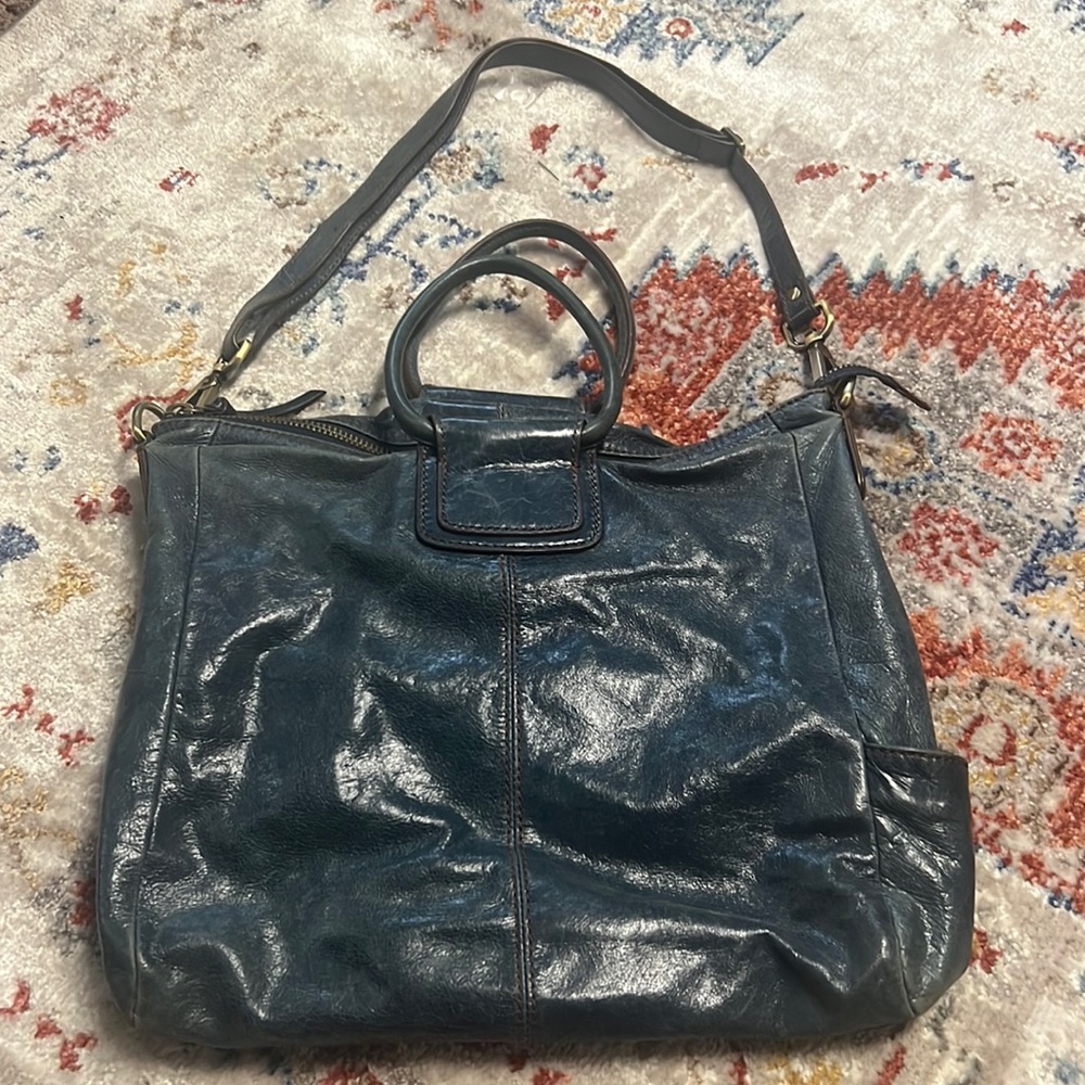 HOBO~ Teal Purse ~ Great-condition.